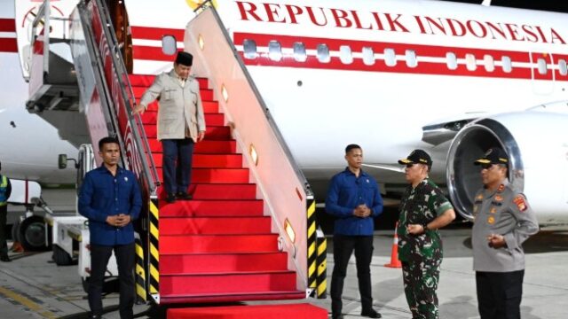 Presiden Prabowo Tiba di Indonesia Setelah Melakukan Kunjungan Kenegaraan ke India dan Malaysia